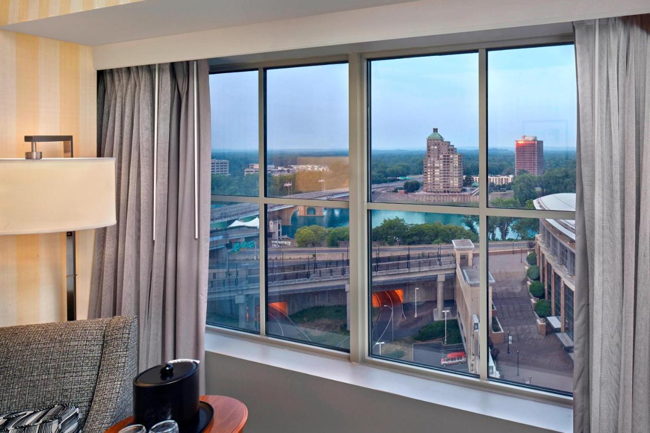 Hartford Marriott Downtown Hotel Exterior photo