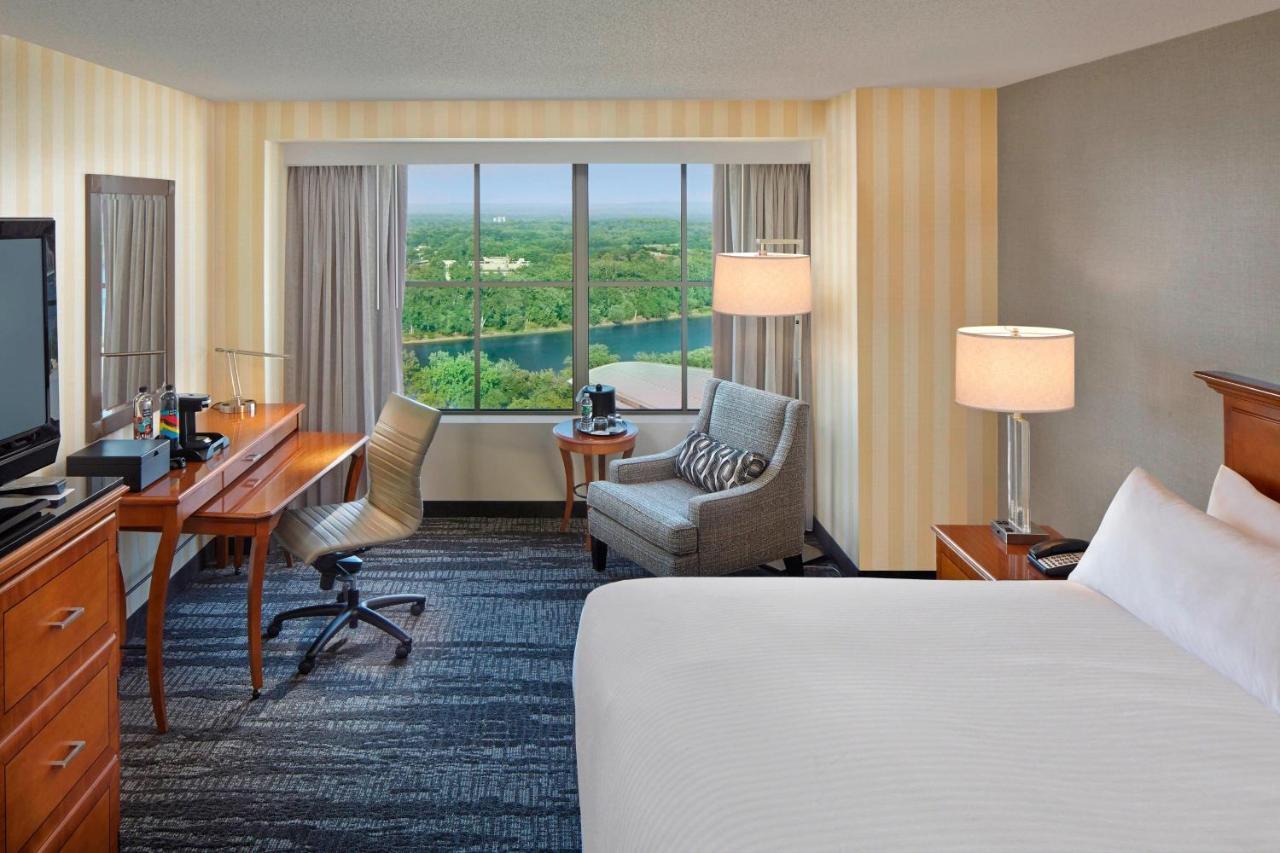 Hartford Marriott Downtown Hotel Exterior photo