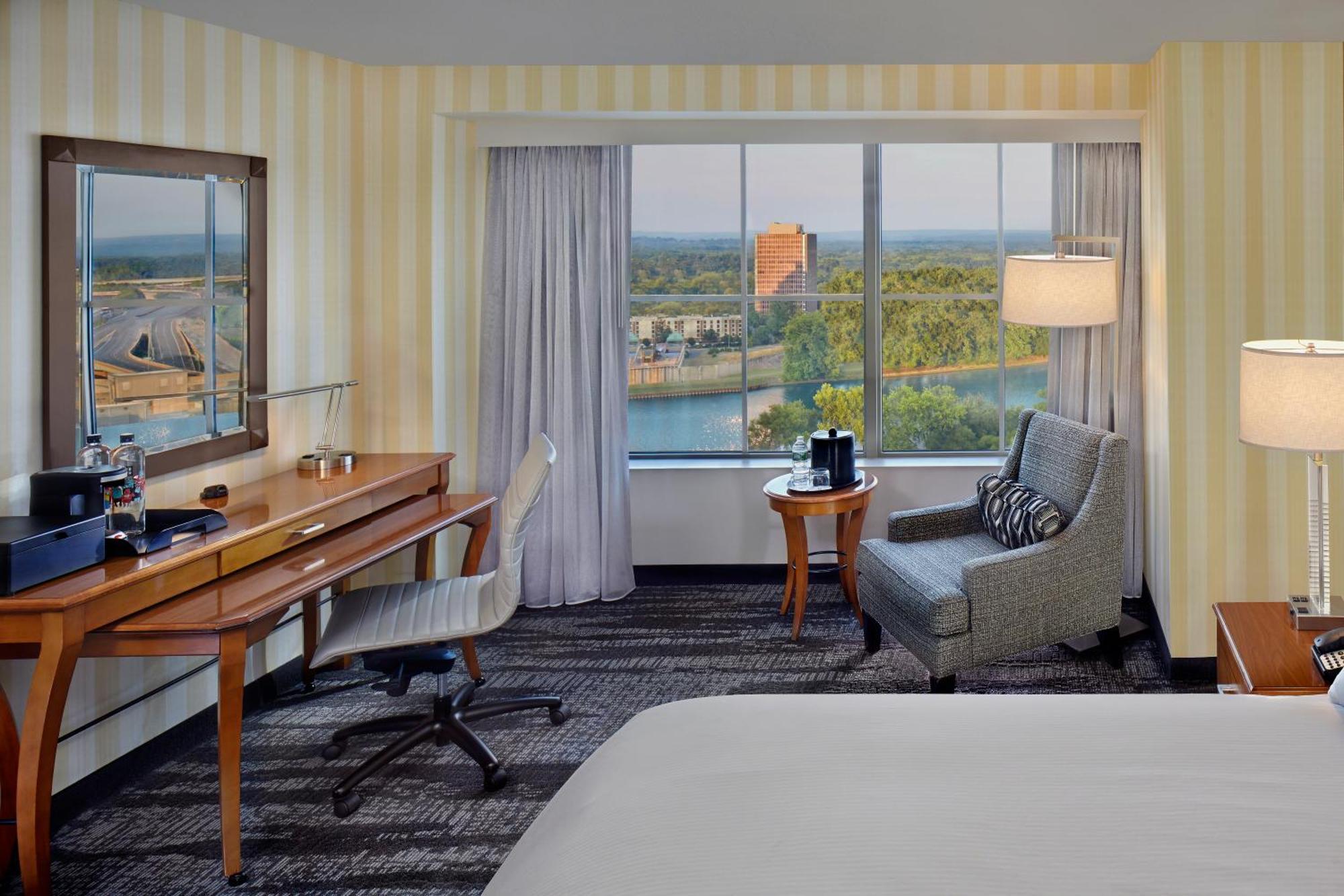 Hartford Marriott Downtown Hotel Exterior photo