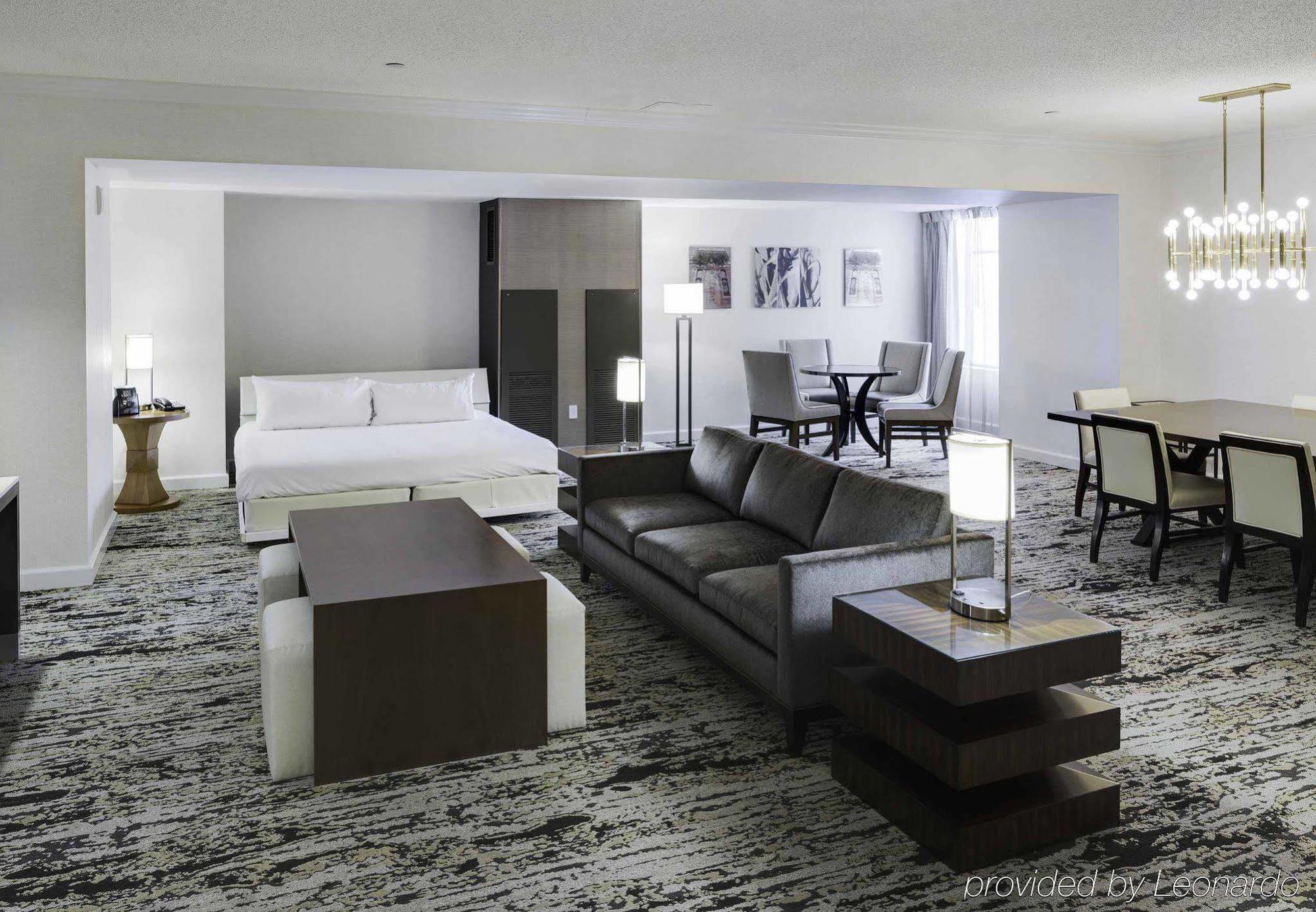 Hartford Marriott Downtown Hotel Exterior photo
